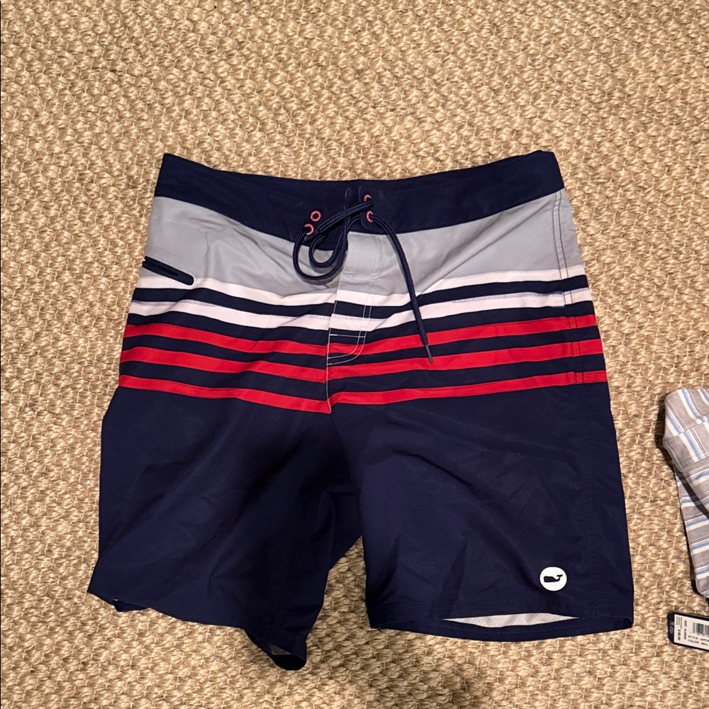 Vineyard Vines Navy and Red Striped Board Shorts size 32